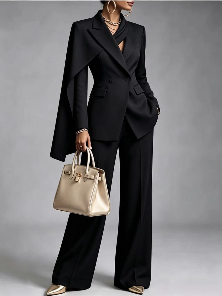 Nicoletta | Completo Blazer con Mantella Asimmetrica e Pantaloni