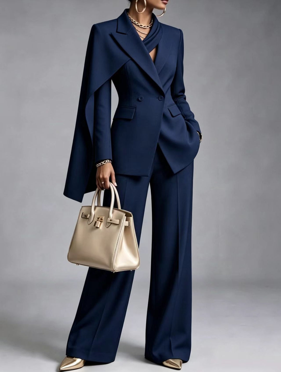 Nicoletta | Completo Blazer con Mantella Asimmetrica e Pantaloni