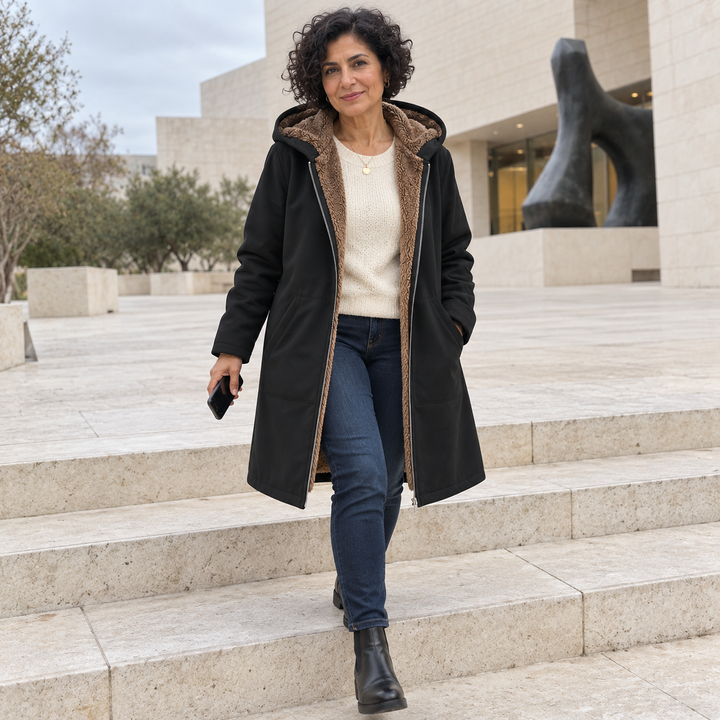 Brunilde | Cappotto Lungo in Sherpa con Cappuccio, Nero